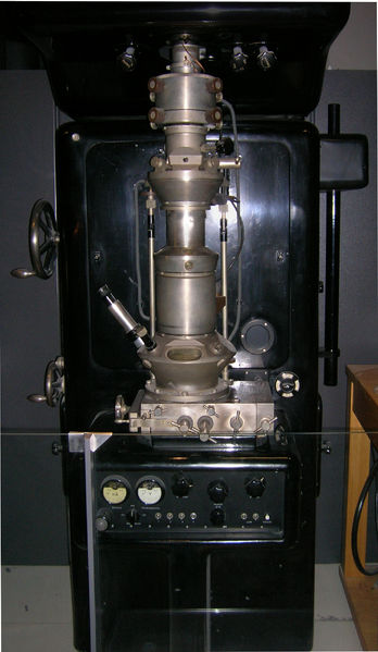 文件:Ernst Ruska Electron Microscope - Deutsches Museum - Munich-edit.jpg
