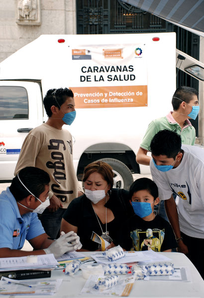 文件:Caravana de Salud Health Convoy (3503736914).jpg