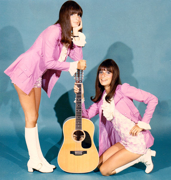 File:Jennie and Terrie Frankel 1972 Publicity Photo.jpg
