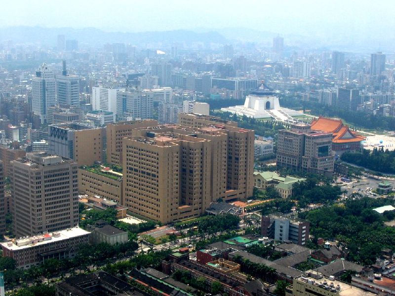 File:National Taiwan University Hospital Taipei.jpg
